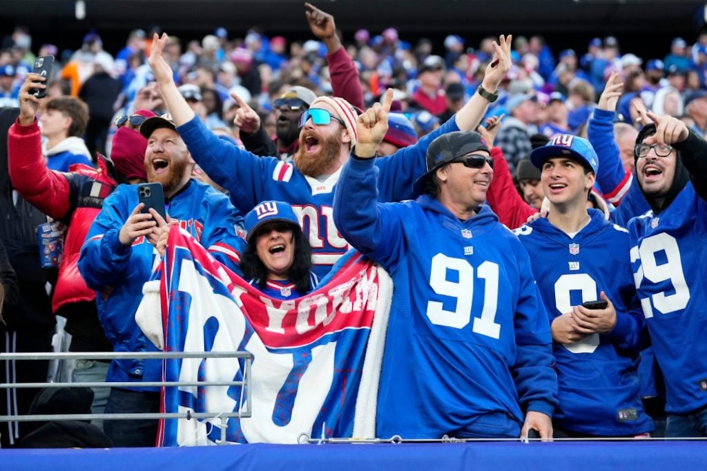 A torcida do New York Giants em um jogo da NFL.